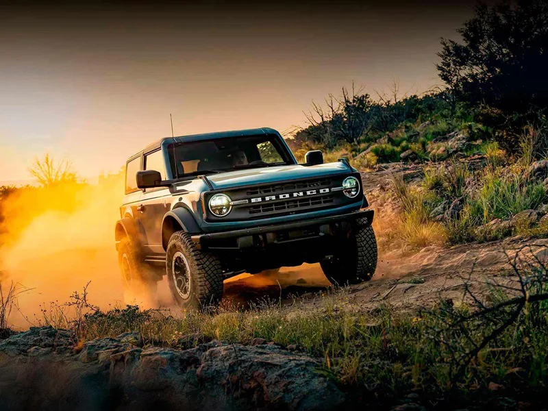 Ford Stock's Outlook Problem: What the Price and Dividend Data Suggests vs. GM